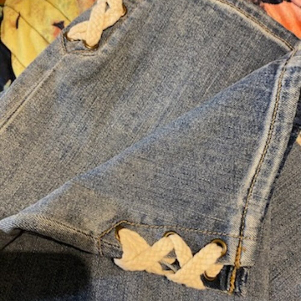 Loft curvy skinny size 10 jeans with tie accent at bottom, nwt - Picture 5 of 5